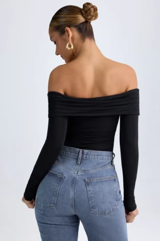 Bodis fruncidos con hombros descubiertos Ceyln Modal en negro