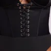 Body corsé de satén con escote pronunciado y cordones Yelda en negro