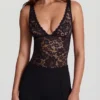 Body Zayla de encaje transparente con escote pronunciado y flecos en negro