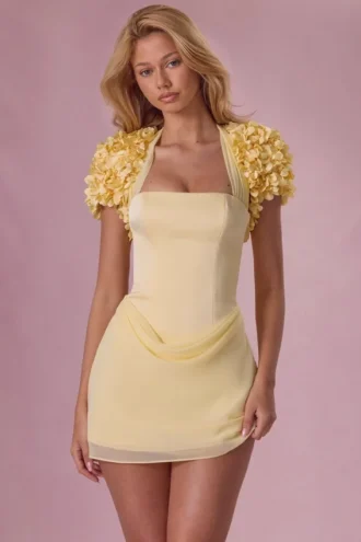 Bolero corto Soretta  en amarillo mantequilla