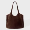 Bolso tote de ante en color espresso