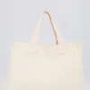 Bolso tote oversize de lona en color cáscara de huevo