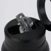 Botella de agua magnética de acero inoxidable con aislamiento térmico en negro