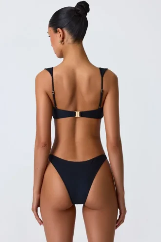 Braguitas de bikini atrevidas con adornos Volute en negro
