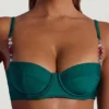Braguitas de bikini cheeky de corte alto con adornos de abalorios Palau en verde jade