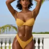 Braguitas de bikini hipster de ropa de baño arrugadas en color Marigold