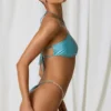 Braguitas de bikini tipo tanga fruncidas con detalle de perlas Bora Bora en turquesa