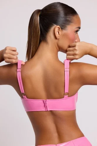 Bralette con aros de vinilo Estelle en rosa