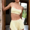 Bralette de cuello cuadrado en color limón