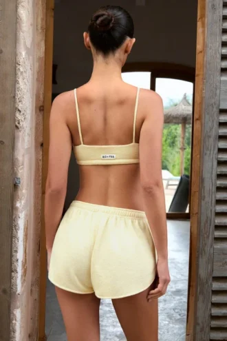Bralette de cuello cuadrado en color limón