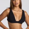 Bralette de felpa con cuello en V para estar por casa en negro