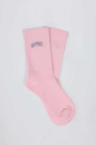 Calcetines de media caña acanalados en rosa empolvado