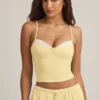 Camiseta de pijama tipo camisola Isalie de modal en amarillo pastel