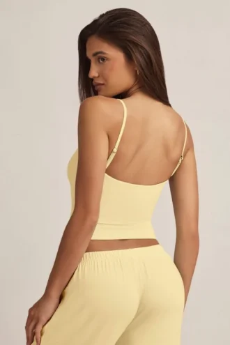 Camiseta de pijama tipo camisola Isalie de modal en amarillo pastel
