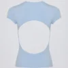 Camiseta larga con aberturas en color cielo