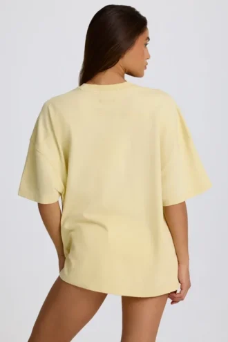 Camiseta oversize con estampado gráfico en color limón