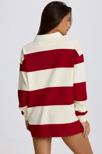 Camiseta oversize de manga larga a rayas en rojo oscuro