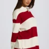 Camiseta oversize de manga larga a rayas en rojo oscuro