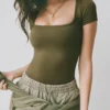 Camiseta sin costuras Super Sculpt en verde oscuro