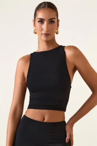 Camiseta sin mangas Aya de modal con cuello barco en negro