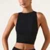 Camiseta sin mangas Aya de modal con cuello barco en negro