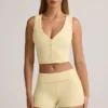 Camiseta sin mangas con botones y canalé de modal Lene en amarillo crema