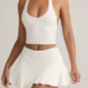 Camiseta sin mangas con cuello halter Kori de modal en blanco