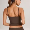 Camiseta sin mangas con cuello redondo Ailany Modal en marrón chocolate
