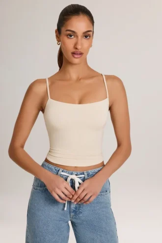 Camiseta sin mangas con cuello redondo de modal de Ailany en color marfil