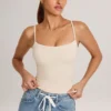 Camiseta sin mangas con cuello redondo de modal de Ailany en color marfil