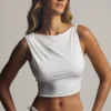 Camiseta sin mangas con espalda abierta y drapeado Ceylon en blanco