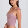 Camiseta sin mangas con lazo de punto acanalado en malva