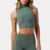 Camiseta sin mangas de cuello alto Soft Active en color caqui