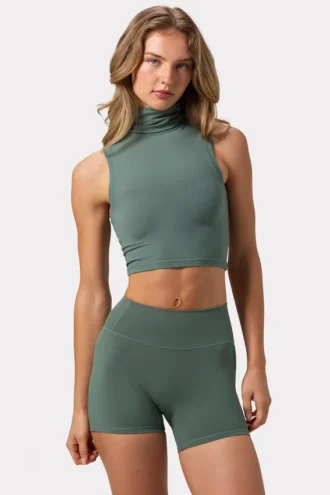 Camiseta sin mangas de cuello alto Soft Active en color caqui