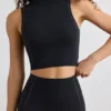 Camiseta sin mangas de cuello alto Soft Active en negro