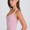 Camiseta sin mangas larga con tirantes cruzados en la espalda en color malva