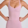Camiseta sin mangas larga con tirantes cruzados en la espalda en color malva
