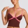 Camiseta sin mangas Rocio con ribete en contraste en marrón chocolate
