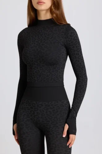 Camiseta térmica de manga larga en leopardo negro