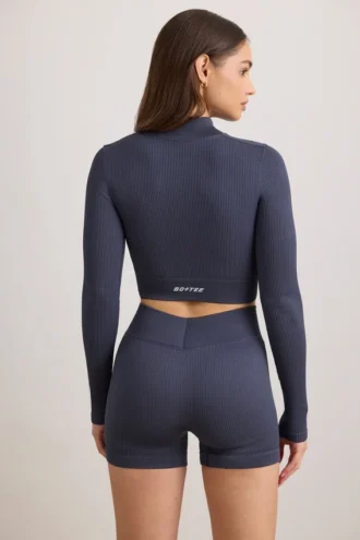 Chaqueta corta con cremallera FlexiRib en color Indigo Slate