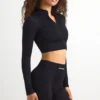 Chaqueta corta con cremallera FlexiRib en negro