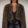 Chaqueta corta de pelo sintético Vintera en marrón chocolate