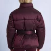 Chaqueta de esquí oversize impermeable con cinturón en color burdeos