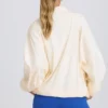 Chaqueta deportiva oversize en blanco