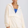Chaqueta deportiva oversize en blanco