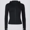 Chaqueta intermedia con capucha Soft Active en negro