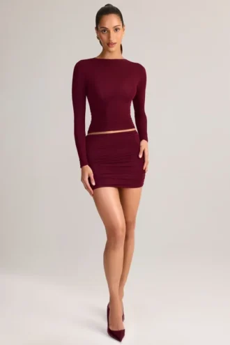 Falda de modal Cali con fruncidos y cintura media en rojo vino