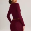 Falda de modal Cali con fruncidos y cintura media en rojo vino