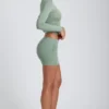 Falda de talle medio con fruncidos Cali Modal en verde salvia