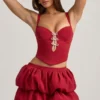 Falda de talle medio con volantes en el bajo Imani en rojo intenso